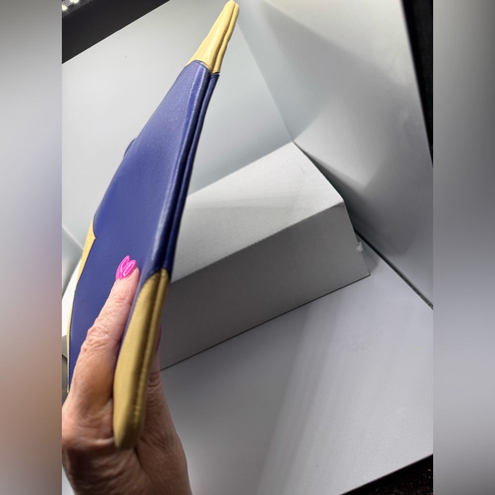 Gorgeous Celine Bi-color Pouch in Royal Blue and Cream Preloved - Picture 6 of 13